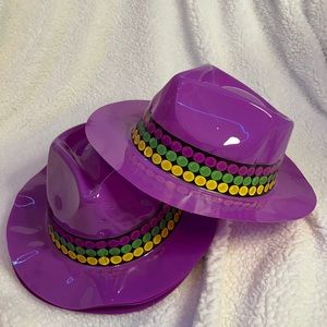 MARDI GRAS PARTY HATS | Purple